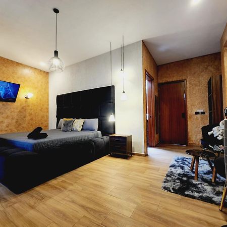 Suite En Tlaquepaque Centro กัวดาลาฮารา ภายนอก รูปภาพ